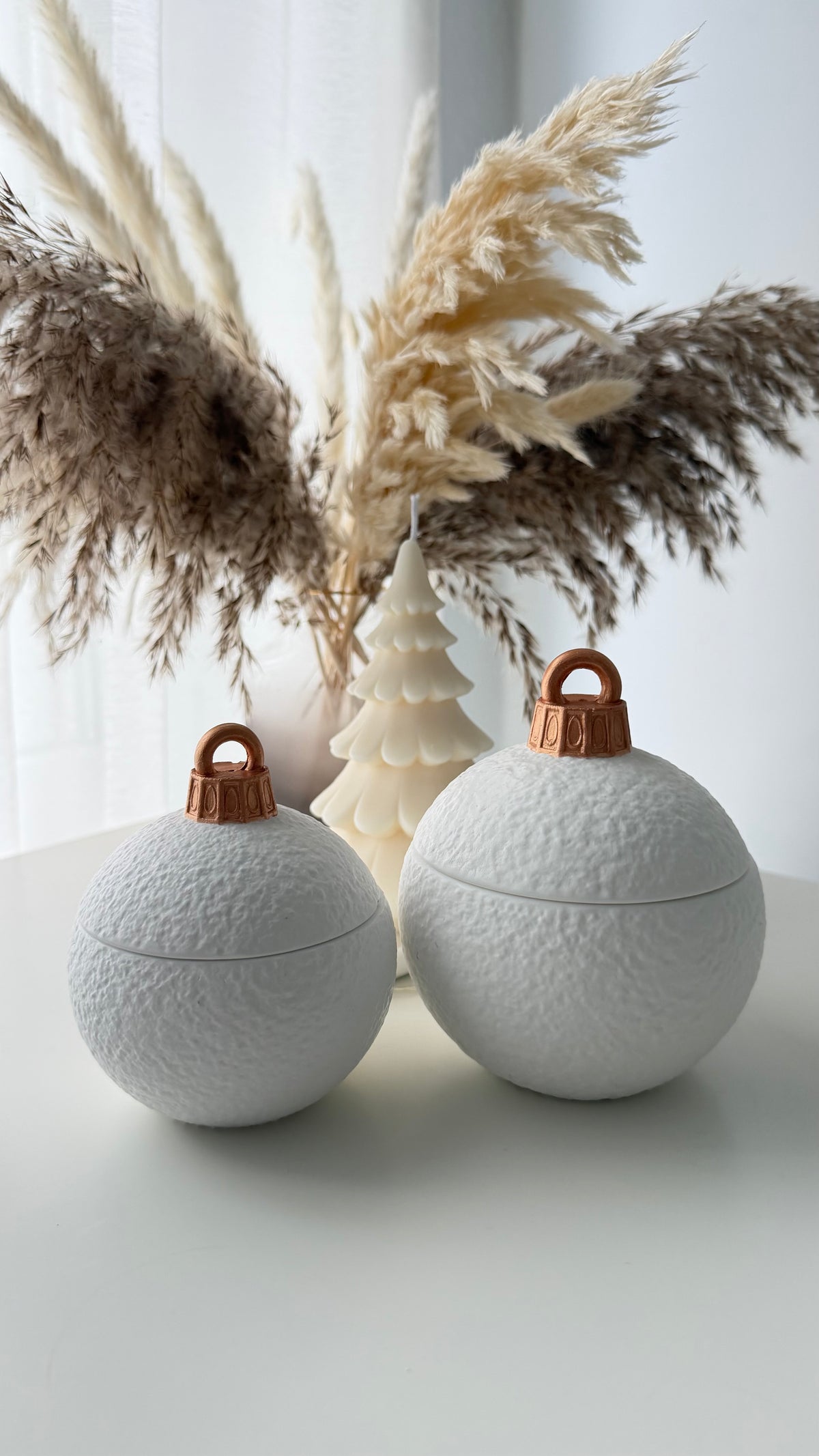 Frosted Bauble
