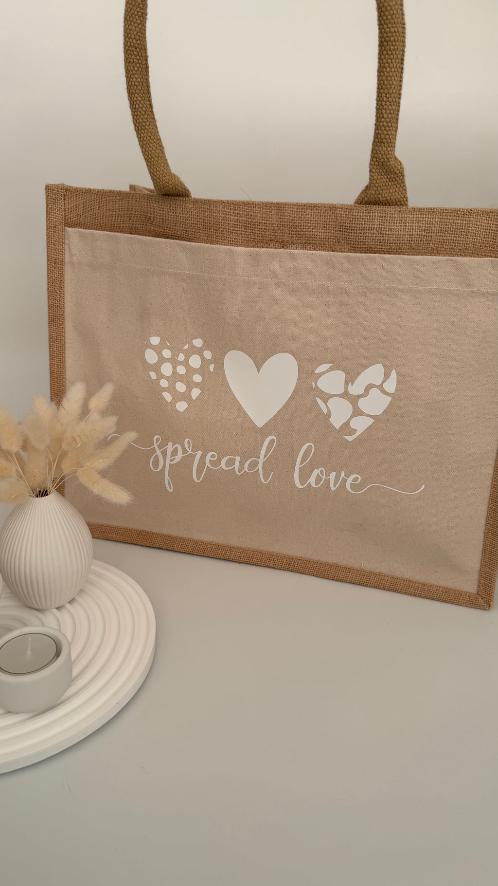Shopper "Spread Love"
