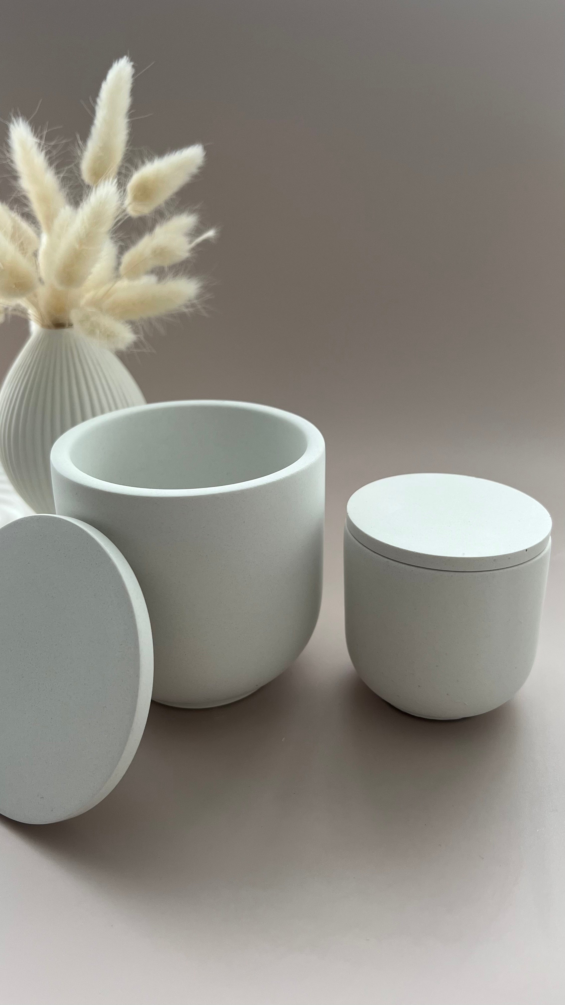 Dose mit Deckel groß