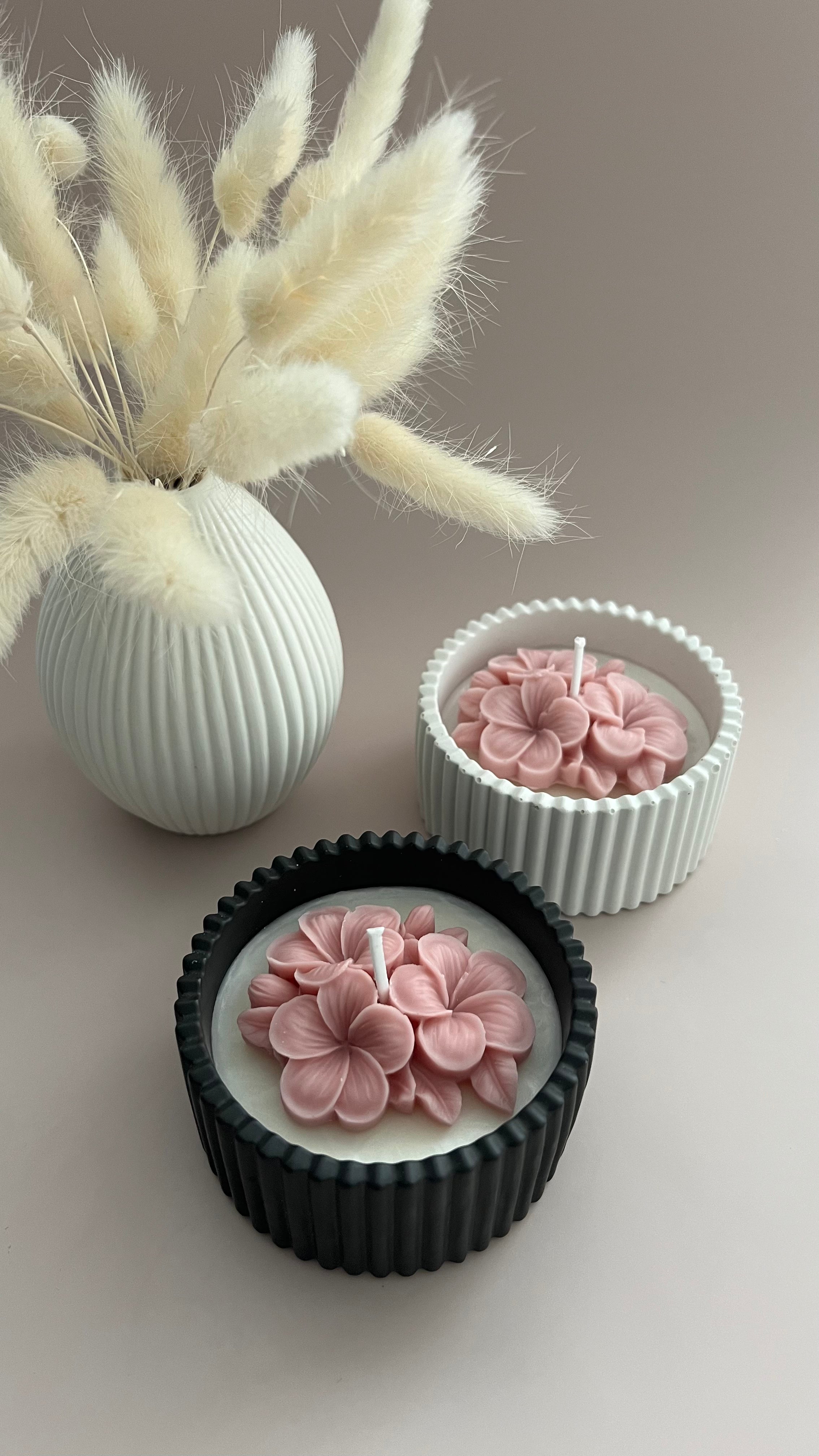 Hydrangea Bloom Candle